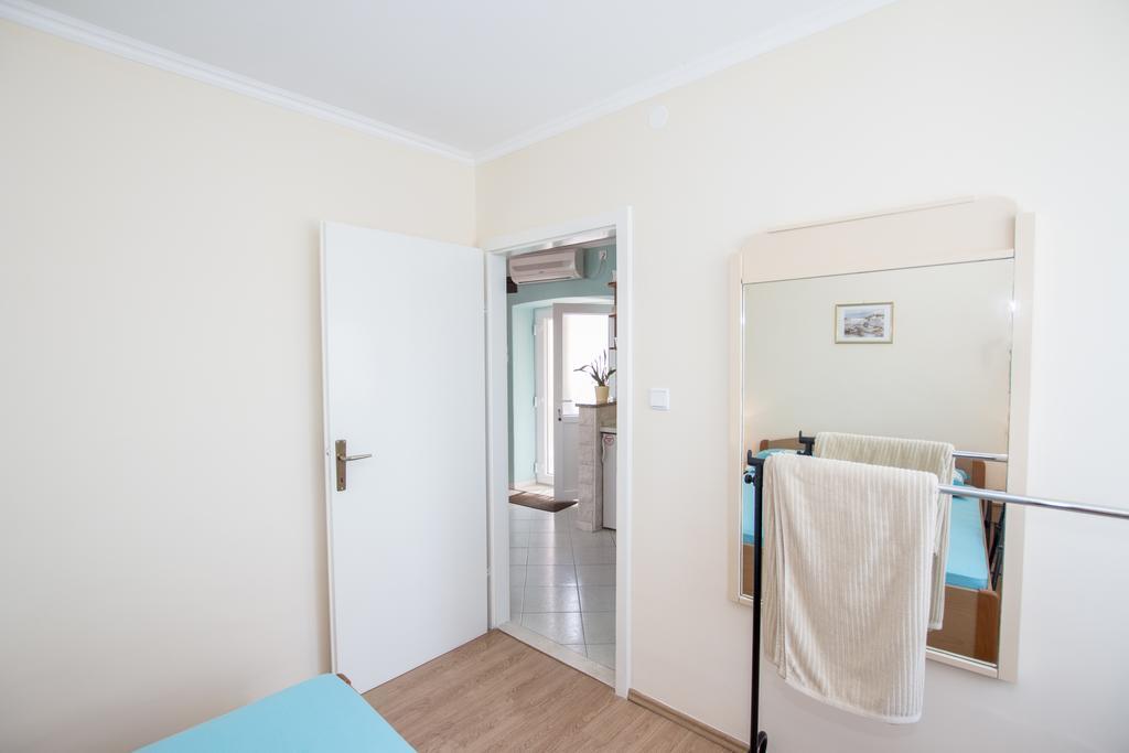 Radovcic Apartments And Rooms トルステノ エクステリア 写真