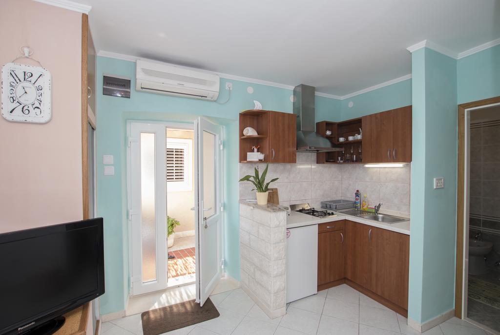 Radovcic Apartments And Rooms トルステノ エクステリア 写真