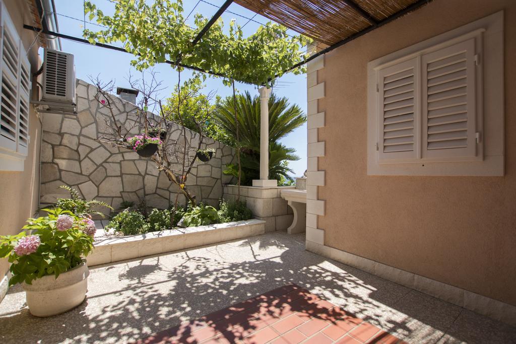Radovcic Apartments And Rooms トルステノ エクステリア 写真