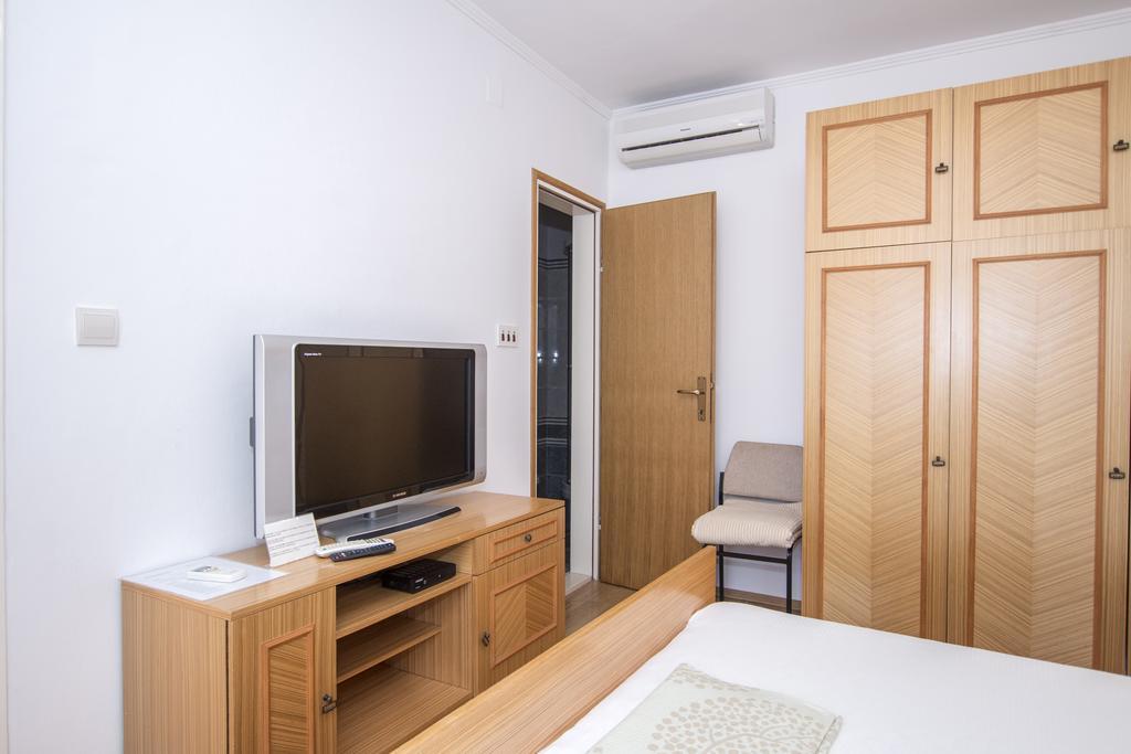 Radovcic Apartments And Rooms トルステノ エクステリア 写真