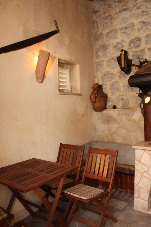 Radovcic Apartments And Rooms トルステノ エクステリア 写真